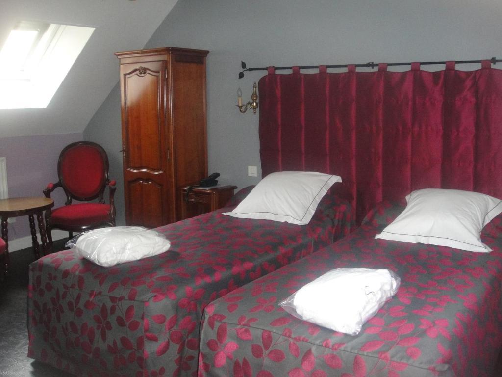 Hotel L' Ecu Montbard Camera foto